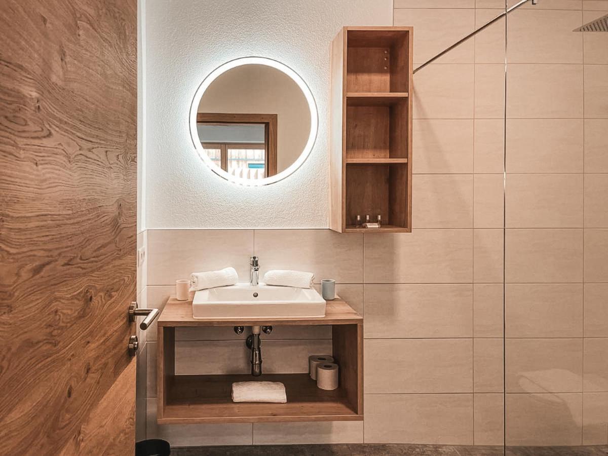 Isanora - Garden & Private Whirlpool By Alpenluxus Appartements فغن المظهر الخارجي الصورة